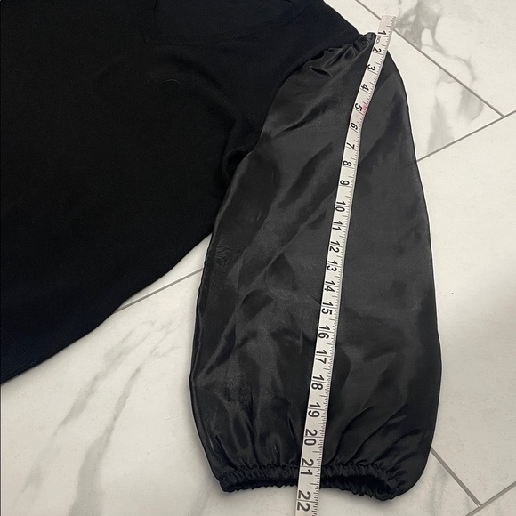 Adrianna Papell  Black V Neck Sweater Knit Top with 3/4 Sheer Sleeves Sz M - Picture 13 of 13